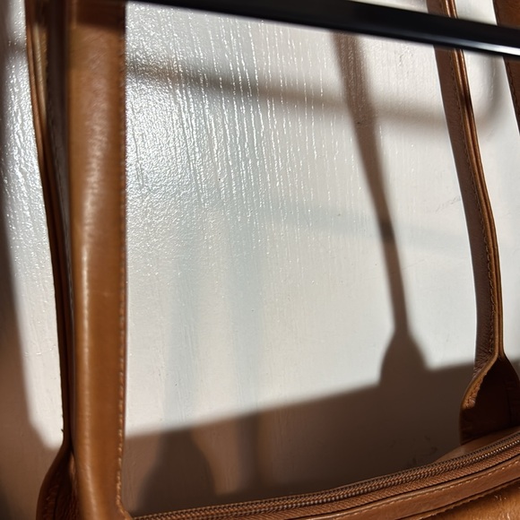 Piel Tan Leather Business Crossbody Messenger Bag - Picture 7 of 13